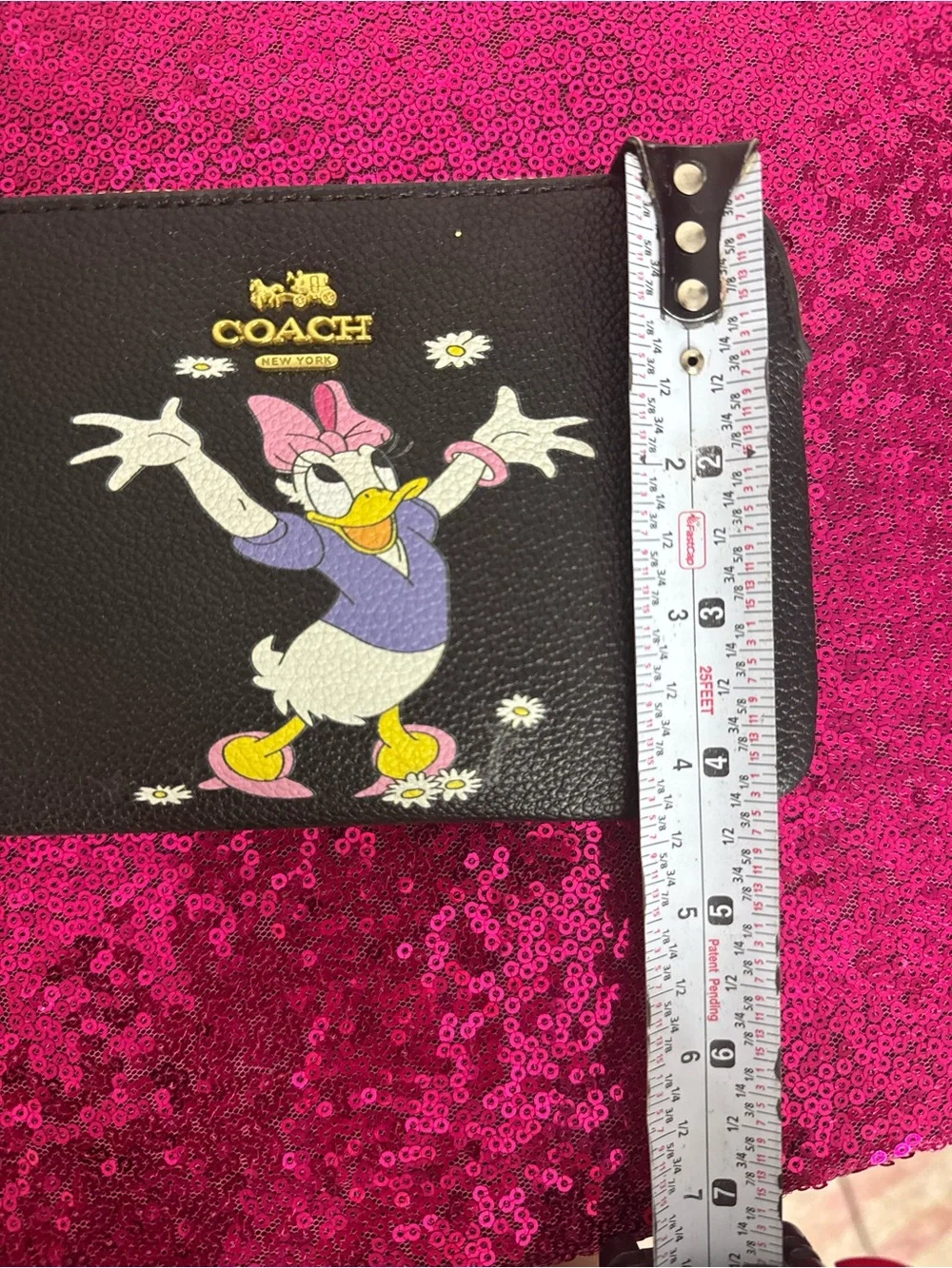 COACH x DISNEY🪄Black Leather Wristlet Coin Wallet, Daisy Duck - NEW 4x6” inches